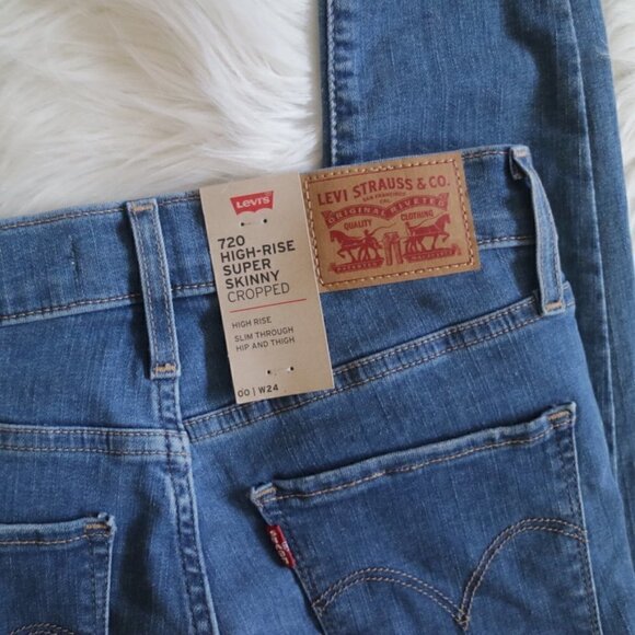 NWT Levi's 720 Jeans Size 24 High Rise Ripped Medium Blue Wash - Picture 6 of 7